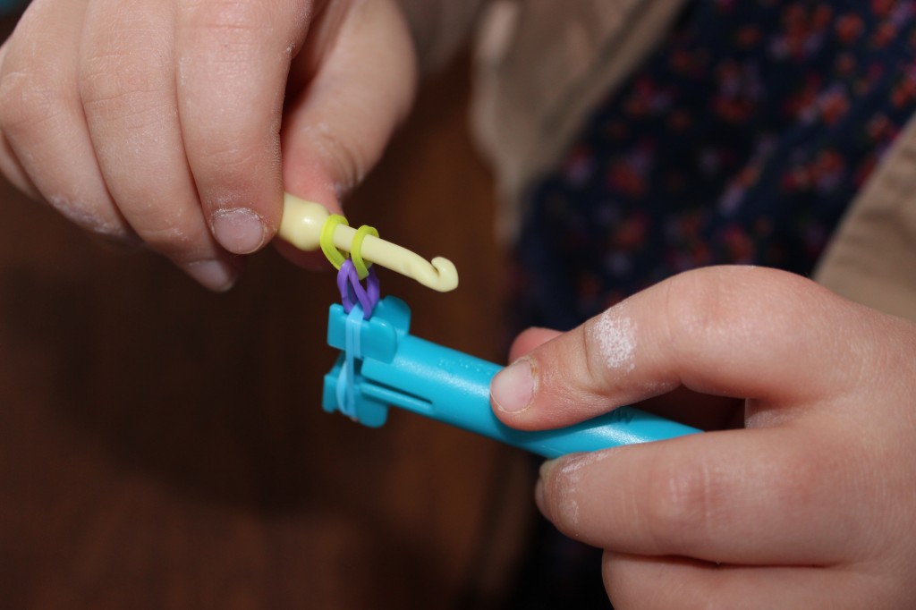 mini rainbow loom