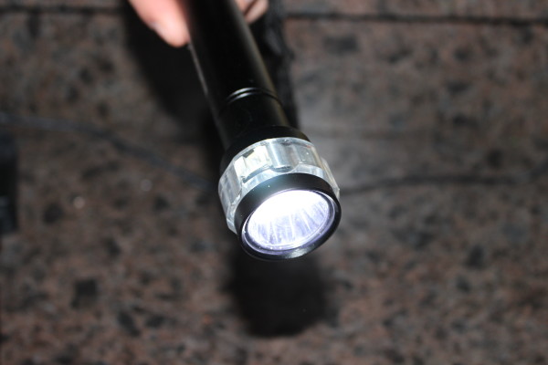 ayl 3 in 1 flashlight