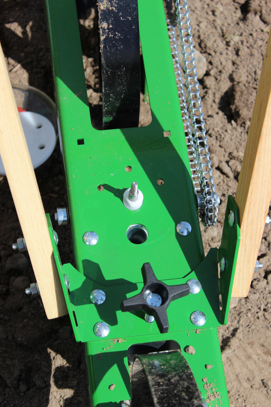 Hoss Garden Seeder by Hoss Tools Central Minnesota Mom