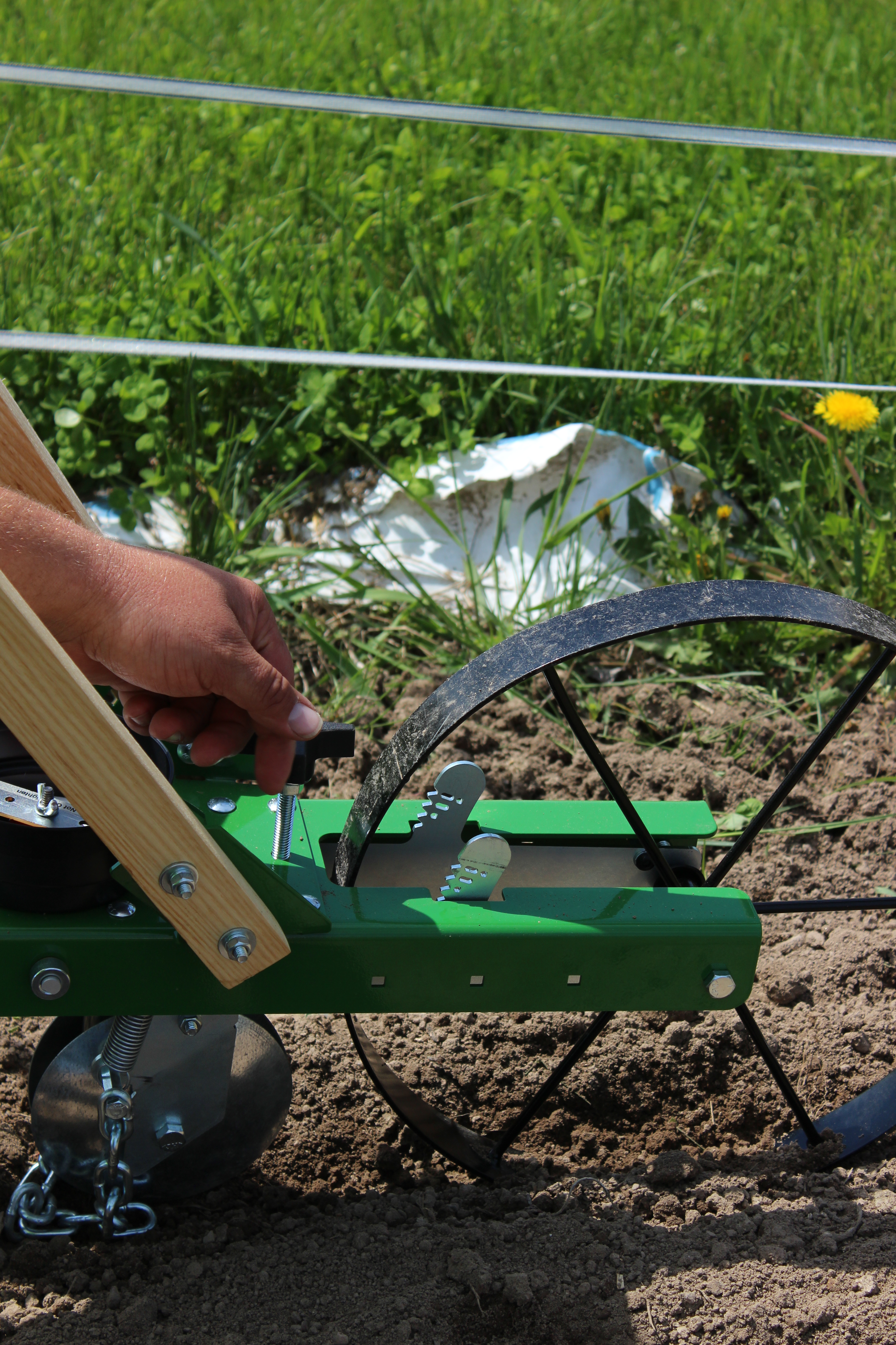 hoss garden seeder Central Minnesota Mom